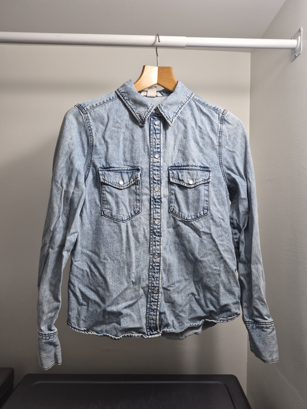 H&M Light Blue Denim Button-Up Jacket